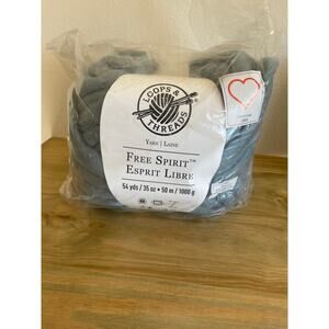 Loops & Threads Free Spirit Chunky Yarn Roving | Dusty Blue